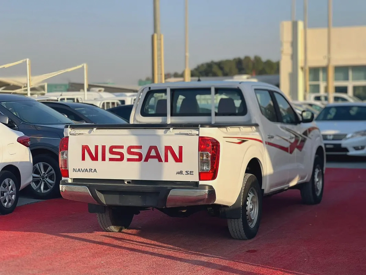 2020 | Nissan Navara | 4X2 | Automatic | Ref#983-5-5