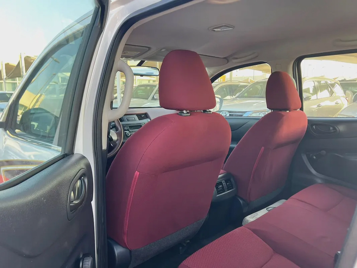 2020 | Nissan Navara | 4X2 | Automatic | Ref#983-11-11