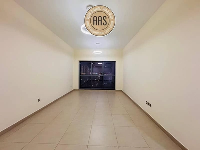 ELEGANT & SPACIOUS 2BHK ALL AMENITIES NEXT TO METRO PARKING-2