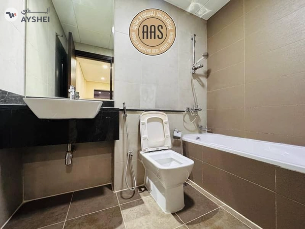 ELEGANT & SPACIOUS 2BHK ALL AMENITIES NEXT TO METRO PARKING