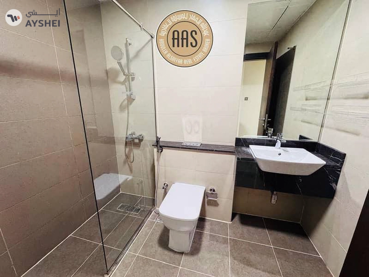 ELEGANT & SPACIOUS 2BHK ALL AMENITIES NEXT TO METRO PARKING-6-6