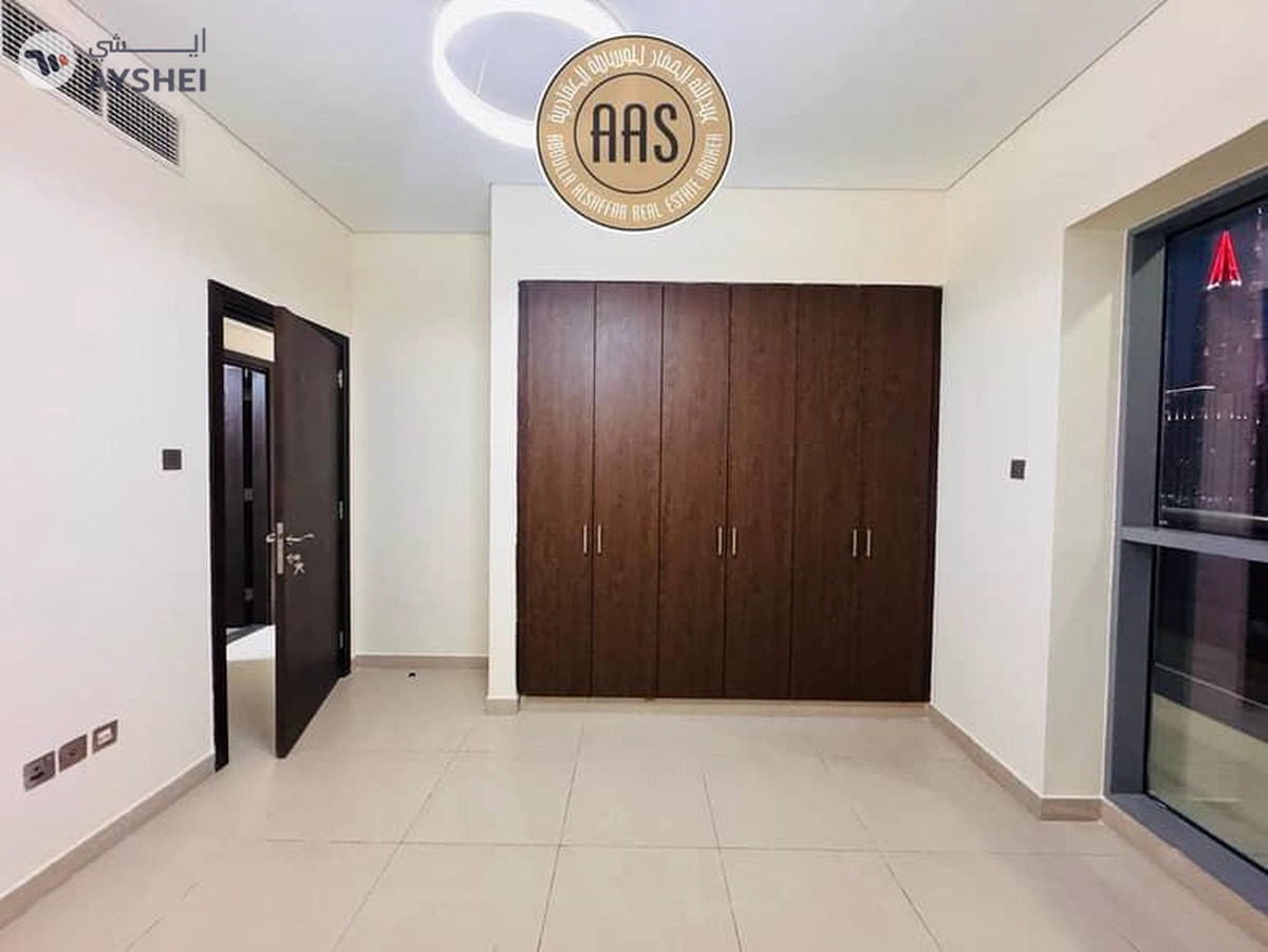 ELEGANT & SPACIOUS 2BHK ALL AMENITIES NEXT TO METRO PARKING-7-7