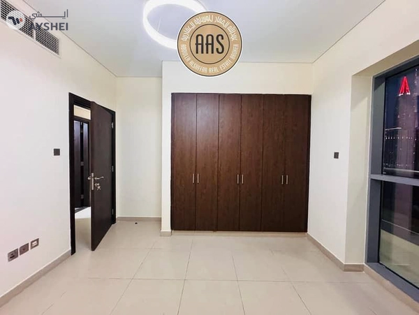 ELEGANT & SPACIOUS 2BHK ALL AMENITIES NEXT TO METRO PARKING