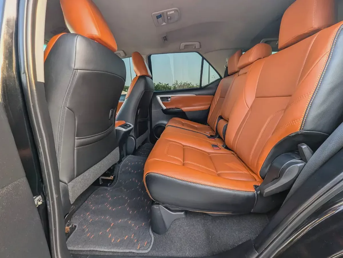 Toyota Fortuner VXR 2019 GCC Specs Full Option-10-10