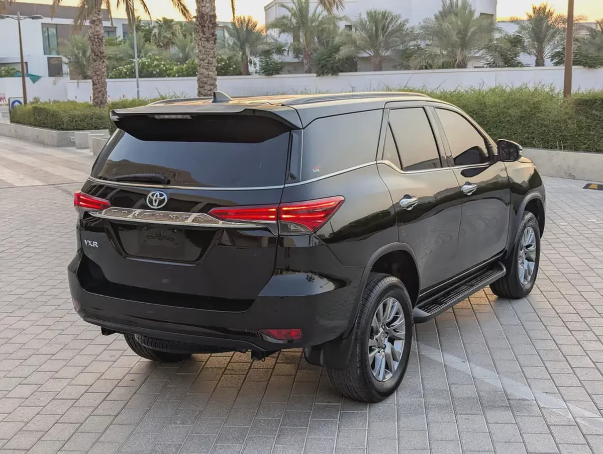 Toyota Fortuner VXR 2019 GCC Specs Full Option-4-4