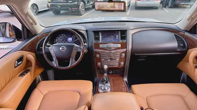 Nissan patrol SE platinum V6 full options original paint 100% Free Accident single ouner No issues-8
