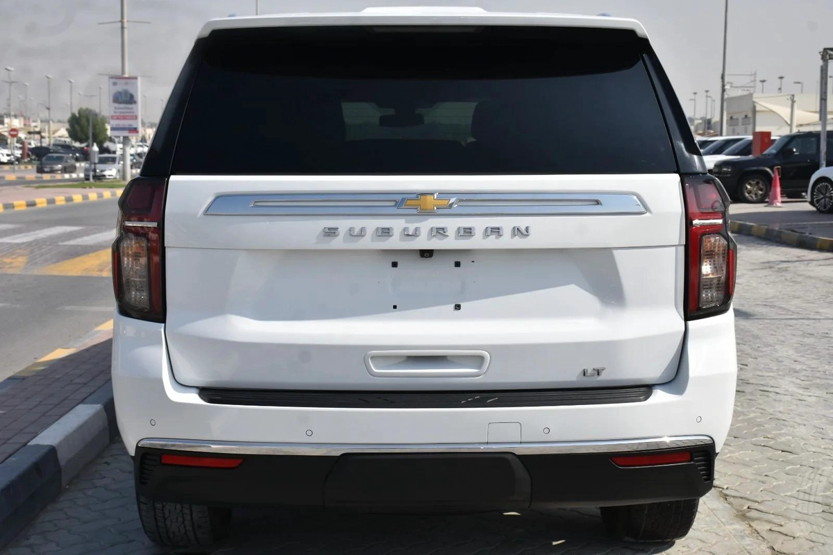 CHEVROLET SUBURBAN LT 6 SEATS 2022 | WHITE-13-13