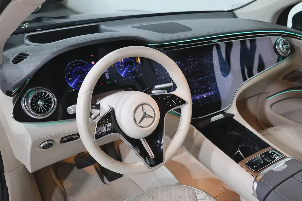 2023 Mercedes-Benz EQS 450 4MATIC-SUV-8000KM-GCC SPECS-PRISTINE CONDITION-9-9