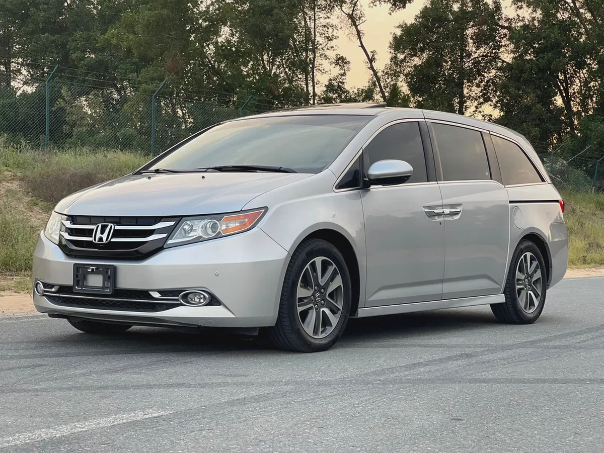 Honda Odyssey Touring 2015 - GCC-2-2