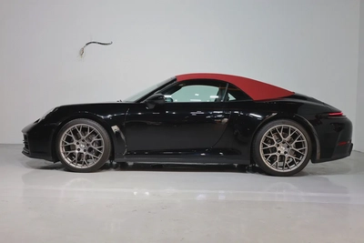 Porsche 911 Carrera 2025 GCC Specs-14000KM-UNDER WARRANTY  SERVICE-PRISTINE CONDITION-9