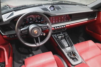 Porsche 911 Carrera 2025 GCC Specs-14000KM-UNDER WARRANTY  SERVICE-PRISTINE CONDITION-12
