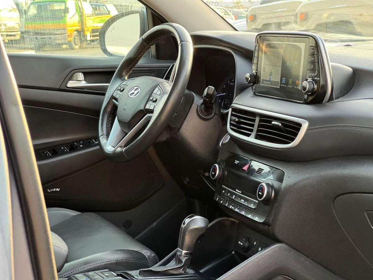 Hyundai Tucson 2021 Hyundai Tucson Limited  2.4L V4 - Panoramic View - 360* 5 CAM With Radar & Sensor - AWD 4x4 - L-9-0