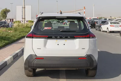 Toyota RAV4 XLE | 2026 | GCC | BRAND NEW | AWD | V4 2.0L | White | (EXPORT)-4