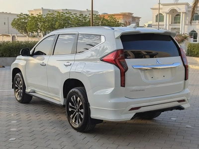 2023 Mitsubishi Montero Sport GLS 4WD Top Line - GCC Specs - Like New!-12