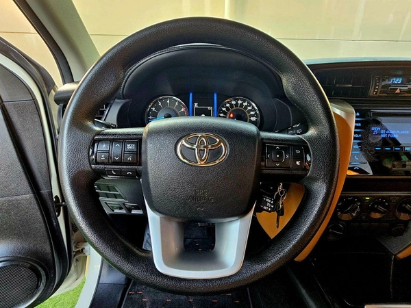 Toyota Fortuner 2.7L EXR FORTUNER V4 4WD/ ORIGINAL PAINT / LOW MILEAGE/ SINGLE OWNE
