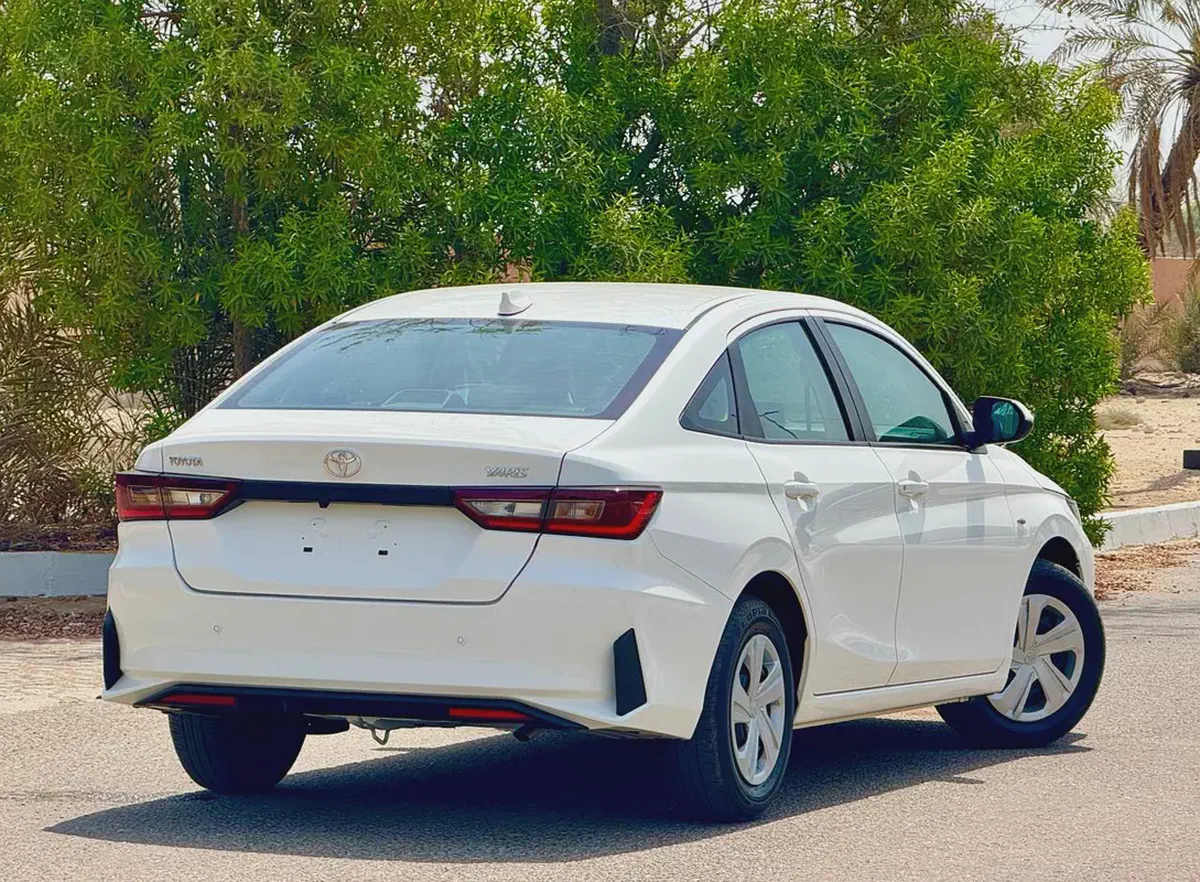 TOYOTA YARIS 2023 1.5L GCC (643/-MONTHLY)-4-4