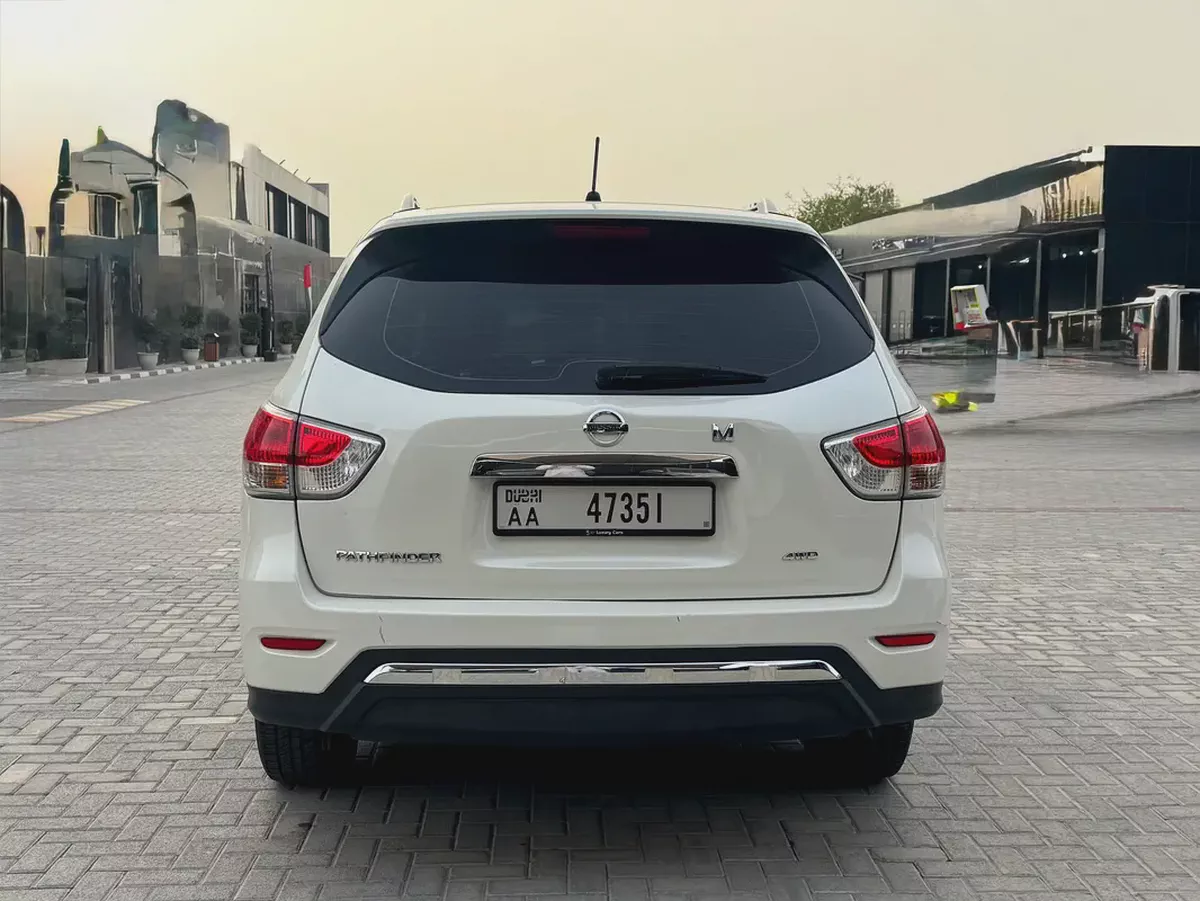 Nissan Pathfinder Platinum 2016 GCC Specs-1-1