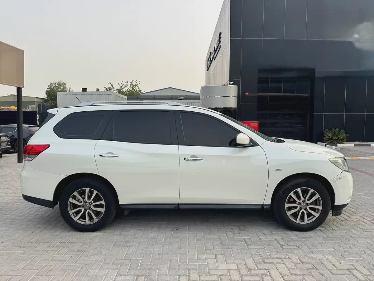 Nissan Pathfinder Platinum 2016 GCC Specs-4-4