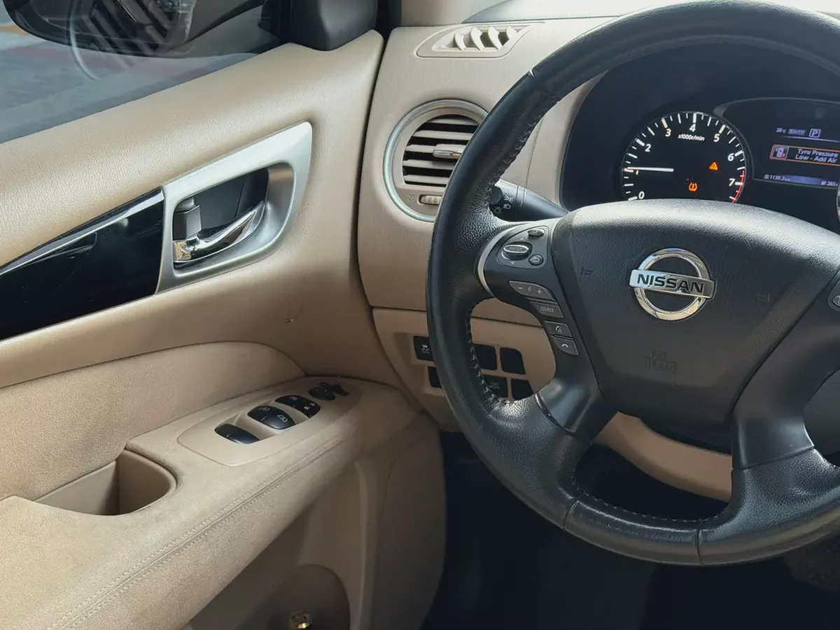Nissan Pathfinder Platinum 2016 GCC Specs-7-7