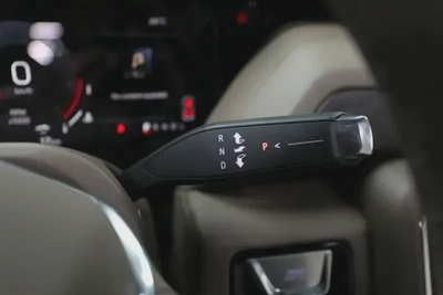 GMC Yukon Denali-13