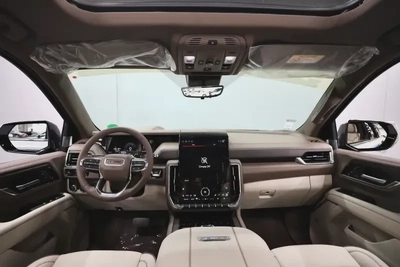 GMC Yukon Denali-12