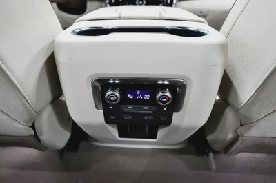 GMC Yukon Denali-6