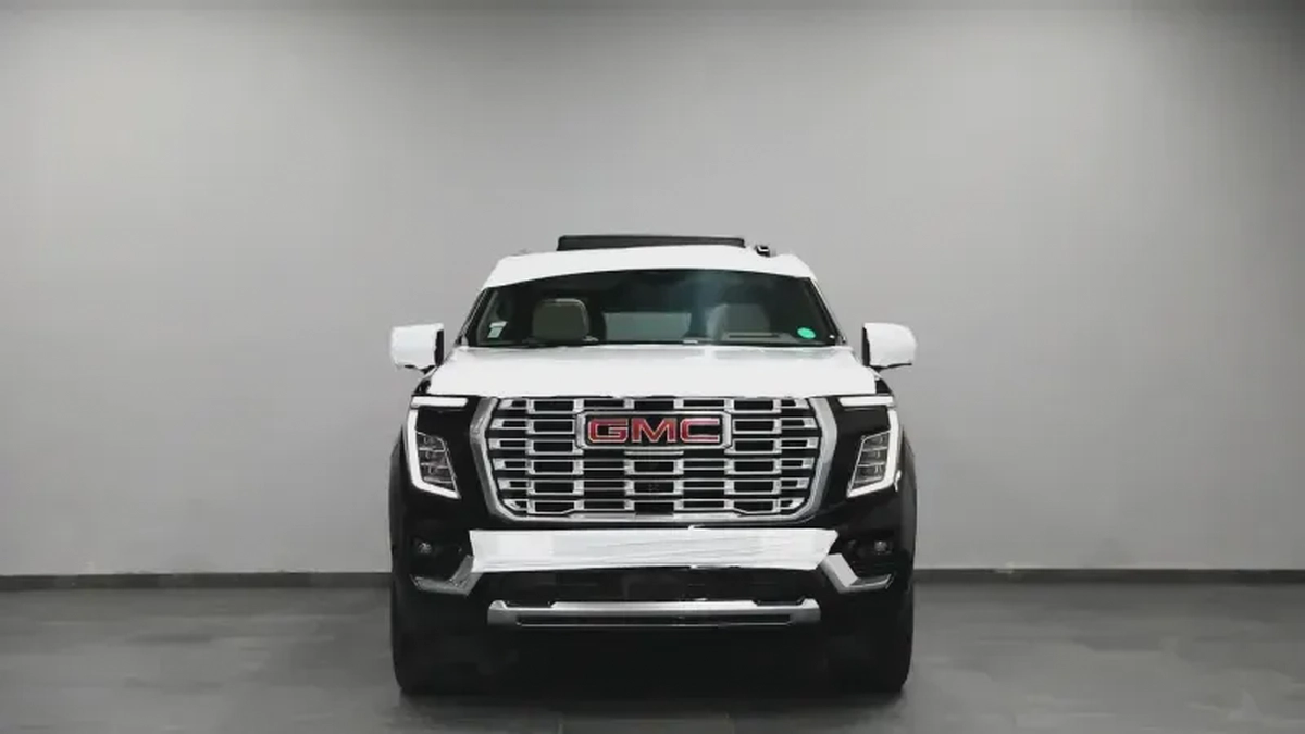 GMC Yukon Denali-3-3