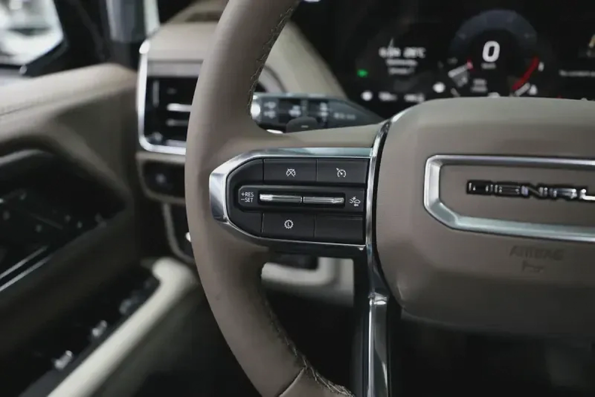 GMC Yukon Denali-10-10