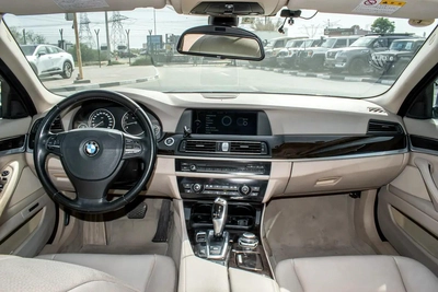 2010 - BMW 528i - IMMACULATE CONDITION - ONLY 102,000 KM DONE-1