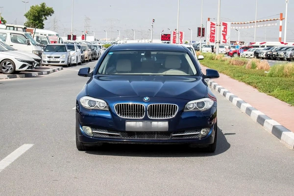 2010 - BMW 528i - IMMACULATE CONDITION - ONLY 102,000 KM DONE