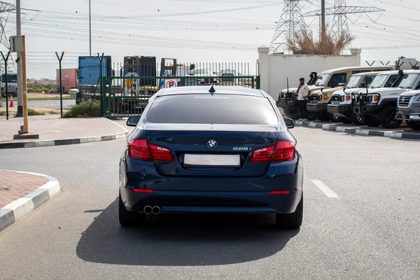2010 - BMW 528i - IMMACULATE CONDITION - ONLY 102,000 KM DONE
