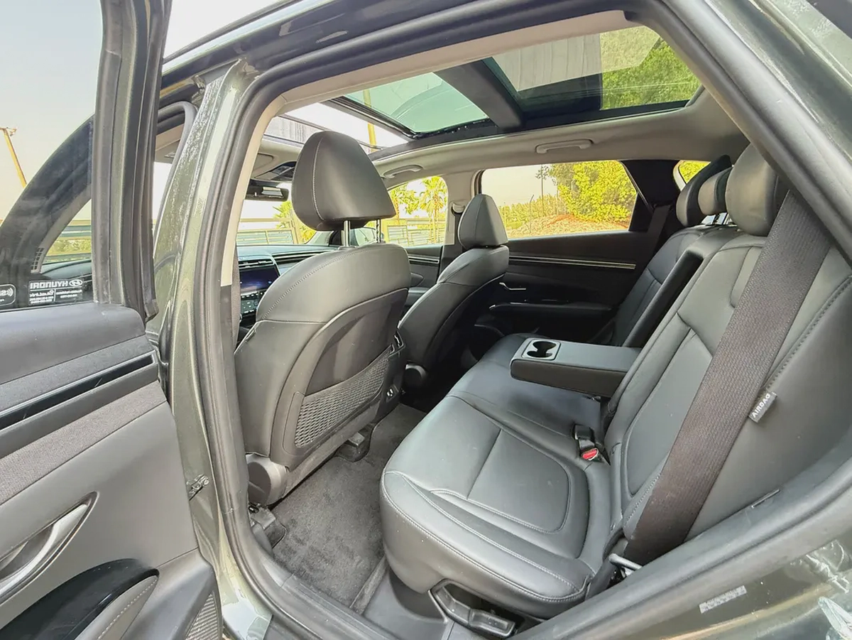 2024 Hyundai Tucson SEL - American Specs - Low Mileage-10-10