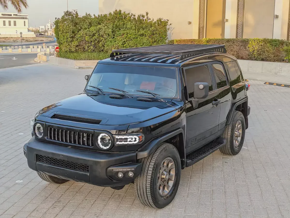 Toyota FJ Cruiser 2011 | GCC Specs | 4.0L V6 | Off-Road Legend | Excellent Condition-1-1