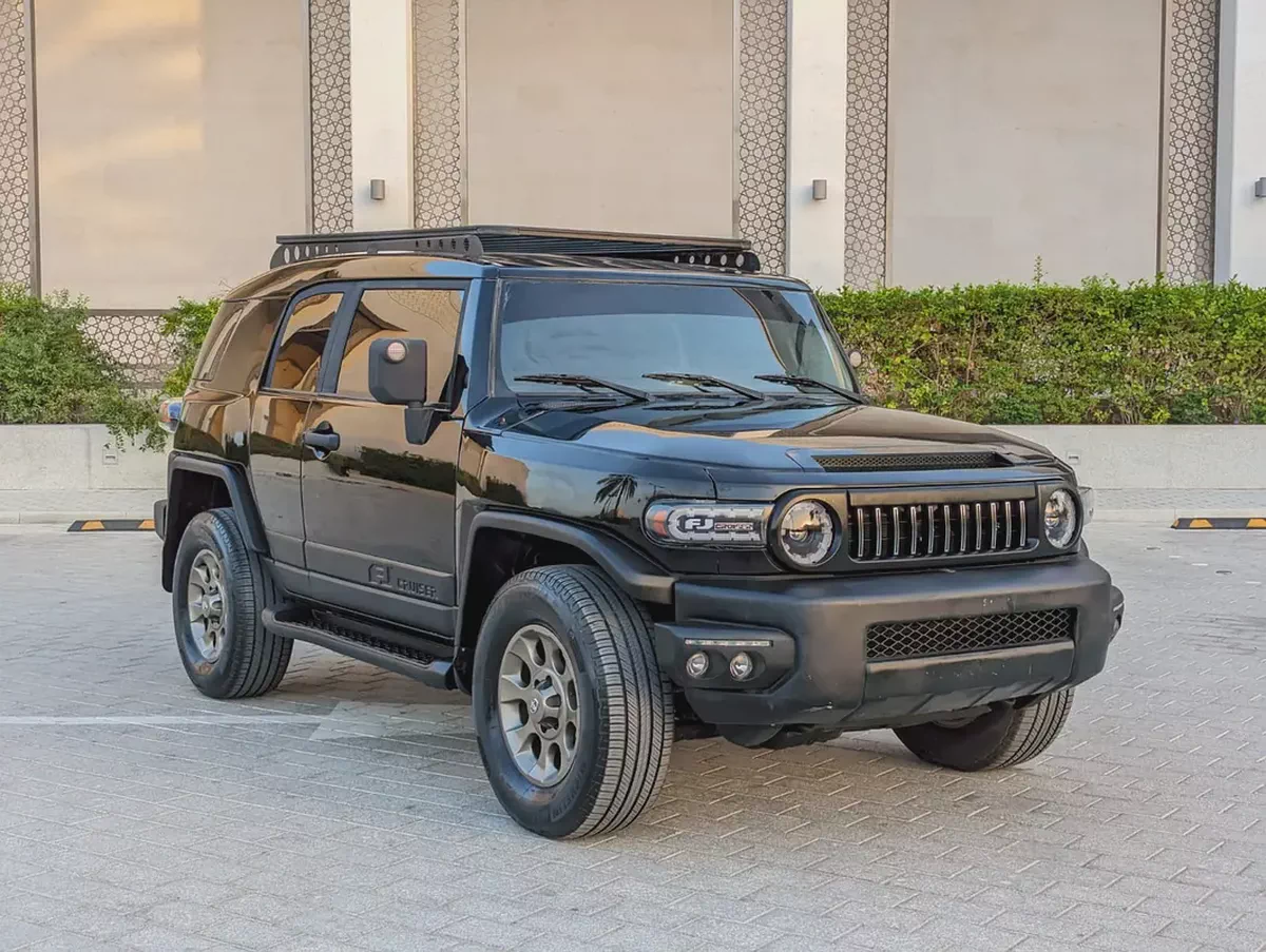 Toyota FJ Cruiser 2011 | GCC Specs | 4.0L V6 | Off-Road Legend | Excellent Condition-4-4