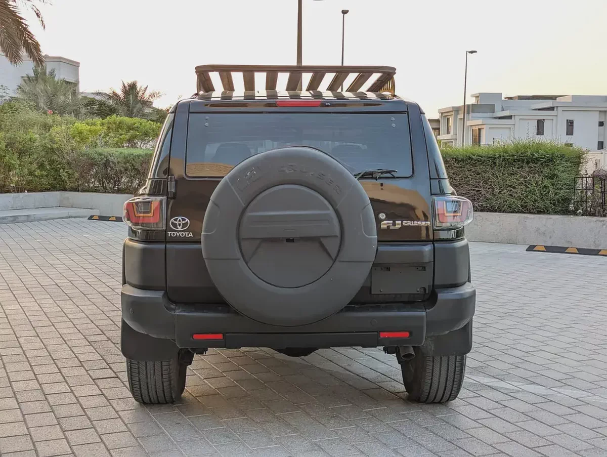 Toyota FJ Cruiser 2011 | GCC Specs | 4.0L V6 | Off-Road Legend | Excellent Condition-7-7