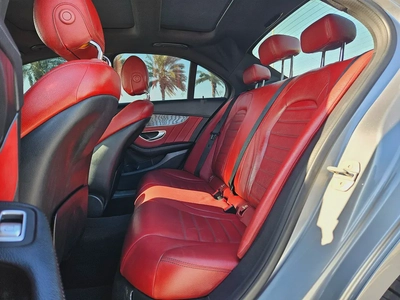 Mercedes Benz C200 GCC 2015 Premium Condition With Low KM Perfect Family Luxury Sedan-9