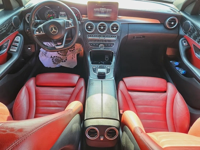 Mercedes Benz C200 GCC 2015 Premium Condition With Low KM Perfect Family Luxury Sedan-11