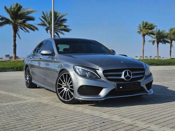 Mercedes Benz C200 GCC 2015 Premium Condition With Low KM Perfect Family Luxury Sedan