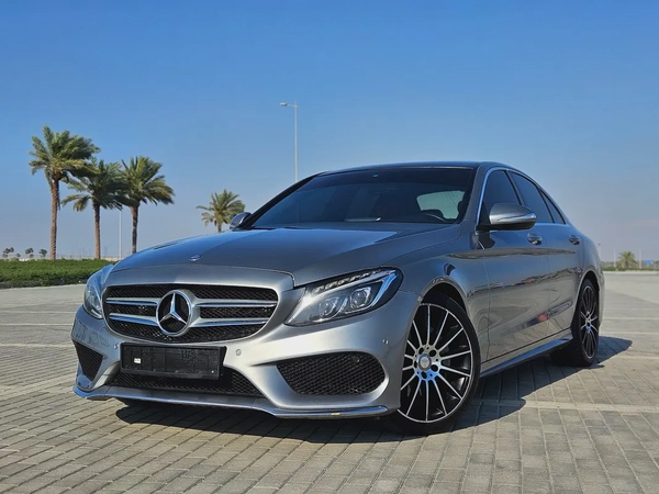 Mercedes Benz C200 GCC 2015 Premium Condition With Low KM Perfect Family Luxury Sedan