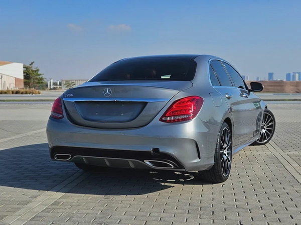 Mercedes Benz C200 GCC 2015 Premium Condition With Low KM Perfect Family Luxury Sedan