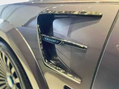 ROLLS ROYCE CULLINAN BLACK BADGE / 2021 / 34,348KMs ONLY / STARLIGHTS / MANSORY PACKAGE-11