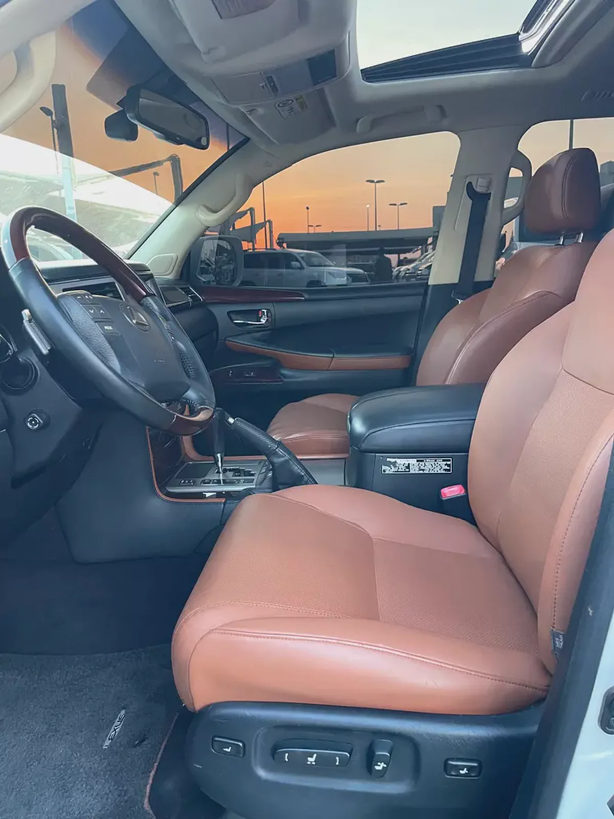 لكزس LX570 ابيضLexus LX 570 Sport 2014 | GCC Specs | Excellent Condition-10-10