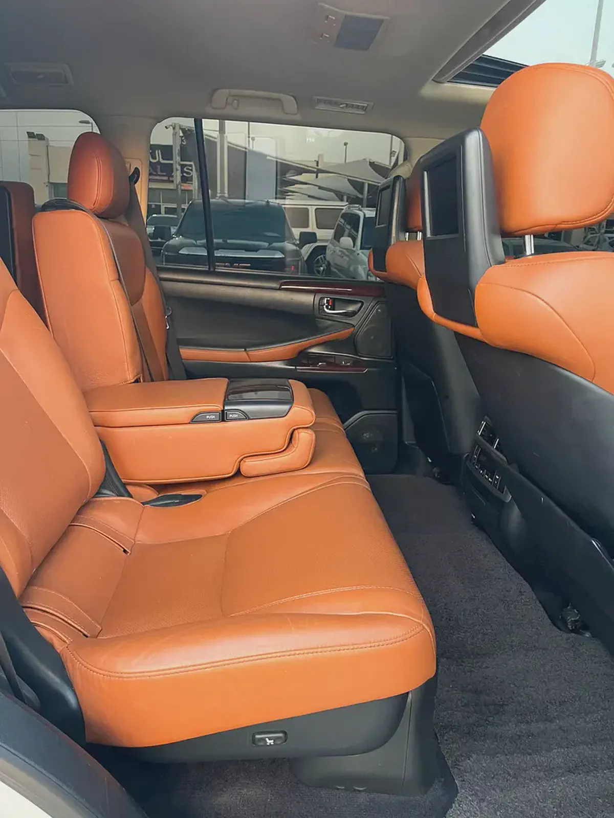 لكزس LX570 ابيضLexus LX 570 Sport 2014 | GCC Specs | Excellent Condition-14-14