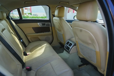 JAGUAR XF LUXURY 2013!! GCC SPECS!! FULL SERVICE HISTORY FROM AL TAYER-11