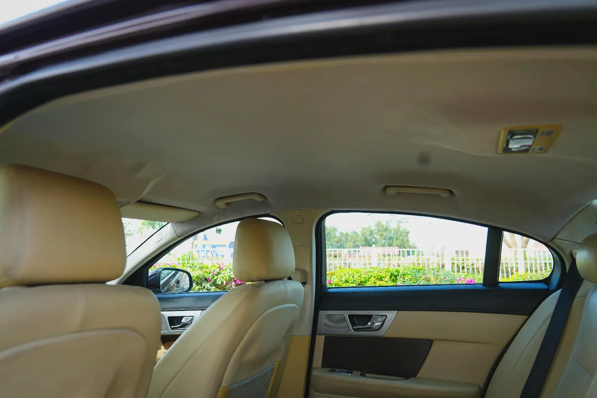 JAGUAR XF LUXURY 2013!! GCC SPECS!! FULL SERVICE HISTORY FROM AL TAYER-9-9