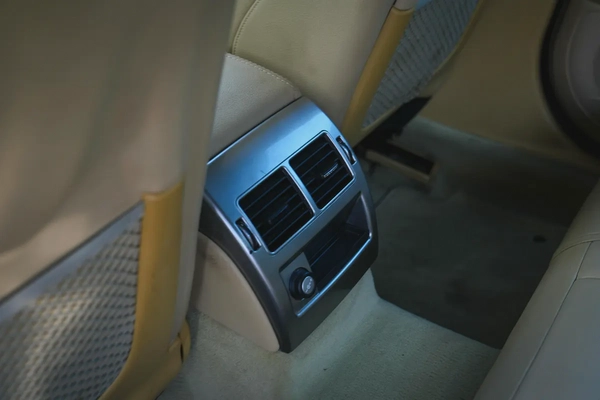 JAGUAR XF LUXURY 2013!! GCC SPECS!! FULL SERVICE HISTORY FROM AL TAYER