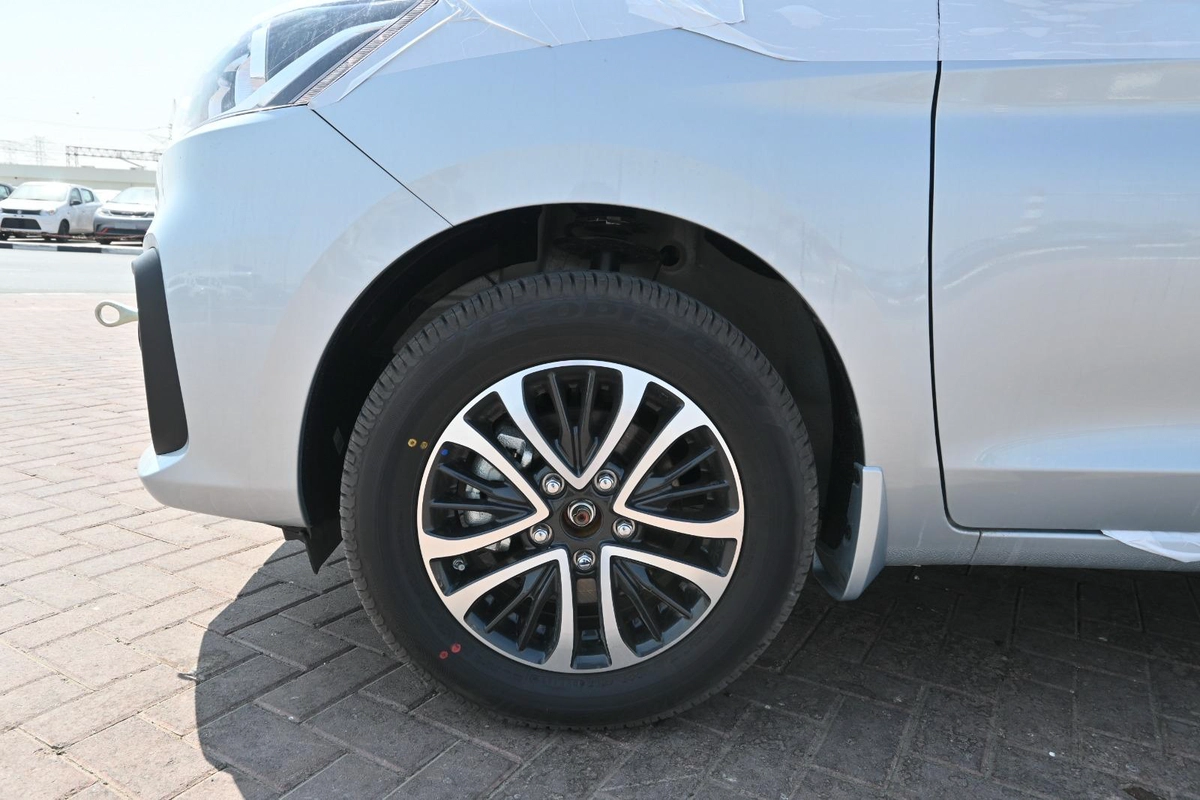 New Suzuki ertiga Gray-18-18