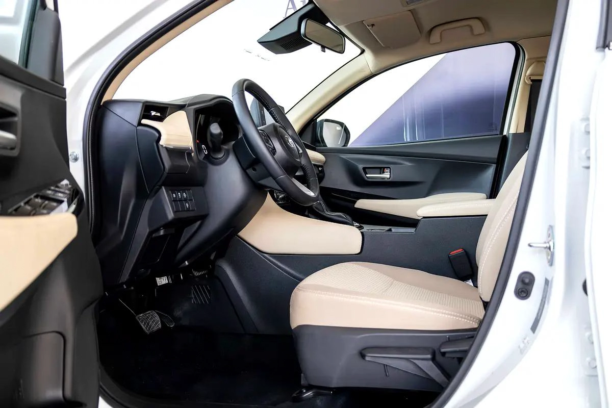 Toyota Yaris G-6-6