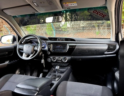 Toyota Hilux GLX Automatic | 2.7 L | 2020 | GCC | Accident-Free | In Excellent Condition | 1092 P.M-11