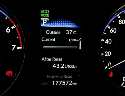 Toyota Hilux GLX Automatic | 2.7 L | 2020 | GCC | Accident-Free | In Excellent Condition | 1092 P.M-7